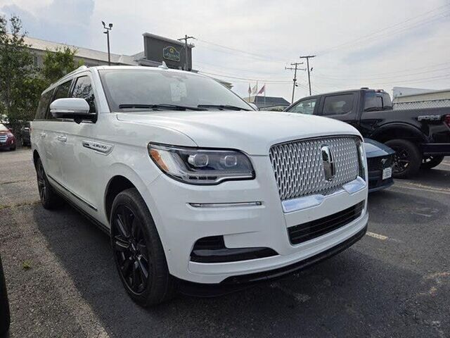 2023 Lincoln Navigator L Reserve