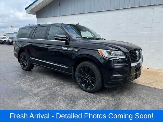 2023 Lincoln Navigator L Reserve