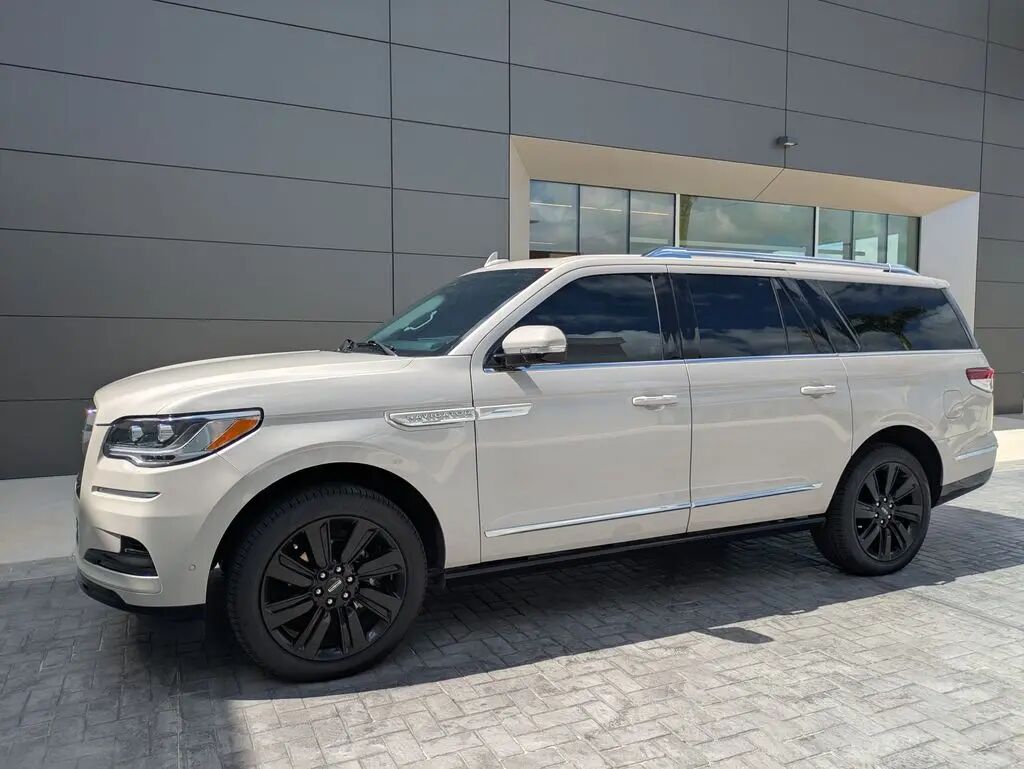 2024 Lincoln Navigator L Reserve