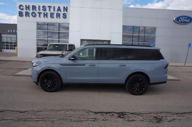 2025 Lincoln Navigator L Reserve