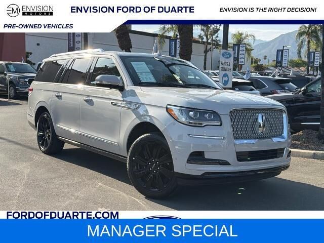 2023 Lincoln Navigator L Reserve