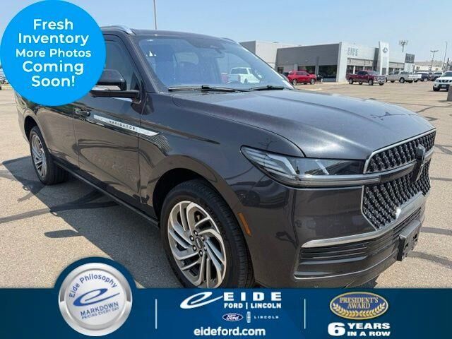 2025 Lincoln Navigator L Reserve