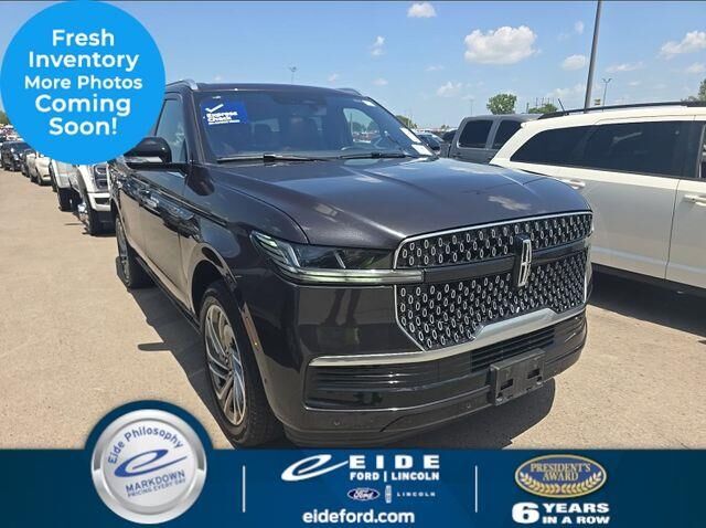 2025 Lincoln Navigator L Reserve
