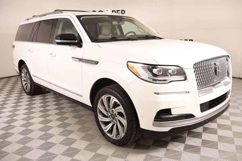 2023 Lincoln Navigator L Reserve