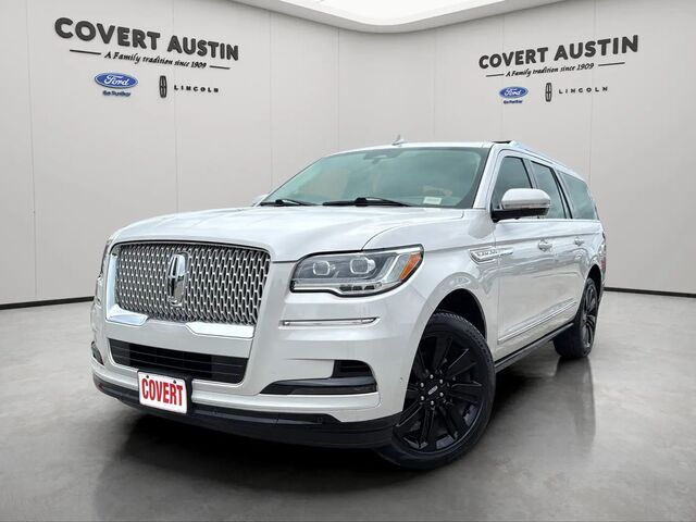2023 Lincoln Navigator L Reserve — photo 1 of 13