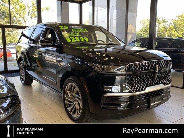 2025 Lincoln Navigator L Reserve