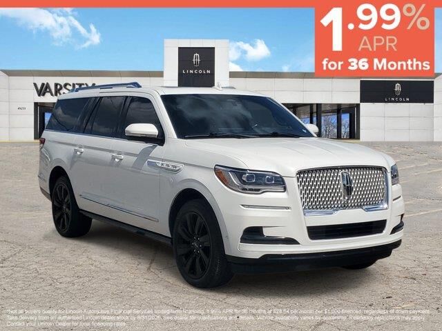 2023 Lincoln Navigator L Reserve — photo 1 of 13