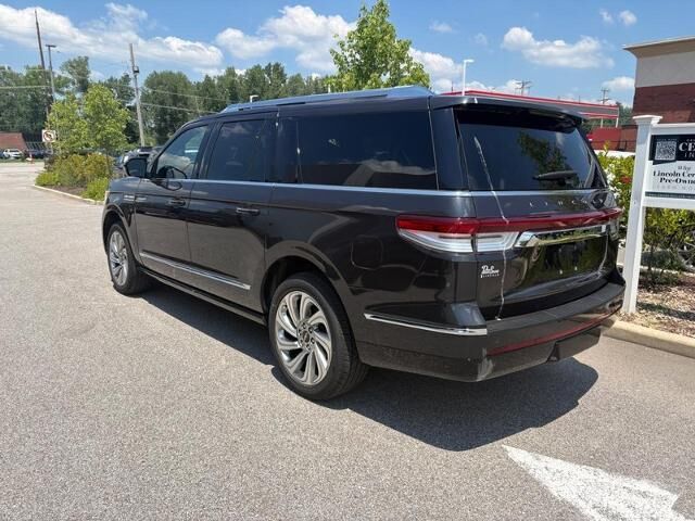 2024 Lincoln Navigator L Reserve