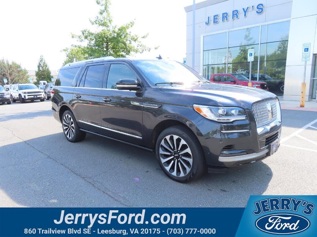 2024 Lincoln Navigator L Reserve — photo 1 of 1