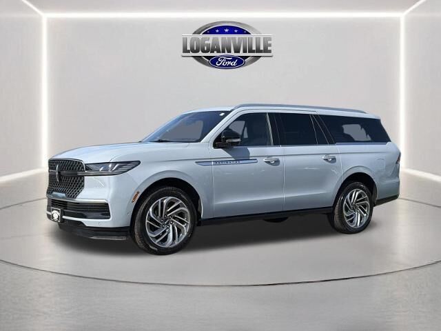 2025 Lincoln Navigator L Reserve — photo 1 of 13