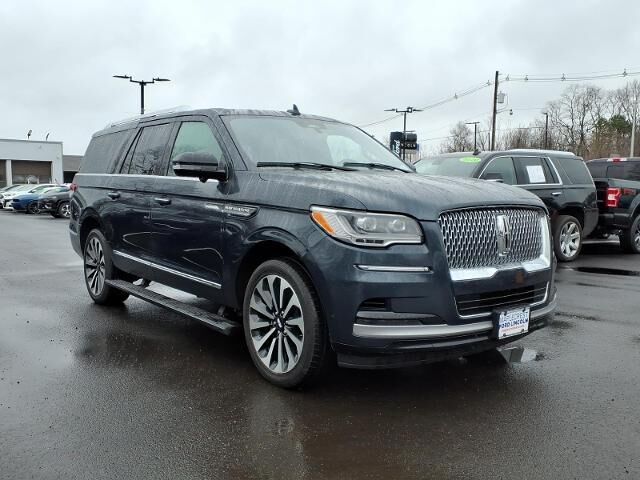 2022 Lincoln Navigator L Reserve — photo 1 of 1