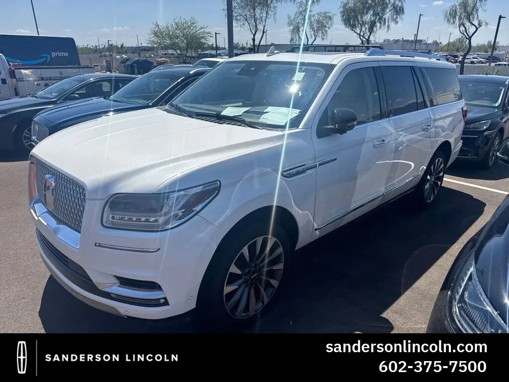2021 Lincoln Navigator L Reserve — photo 1 of 2