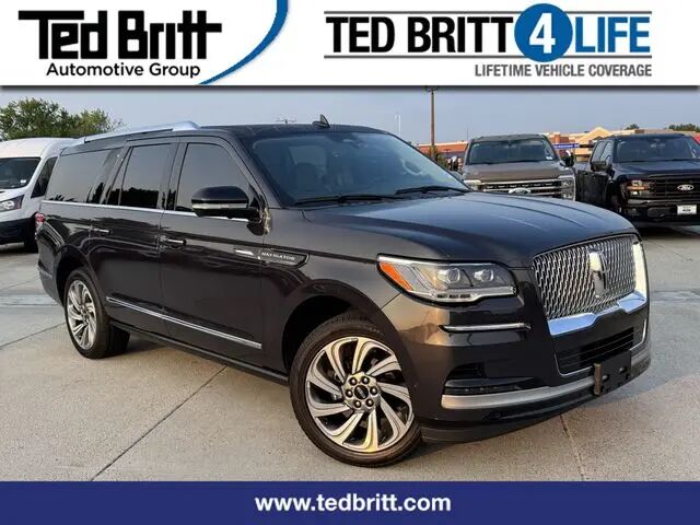 2022 Lincoln Navigator L Reserve
