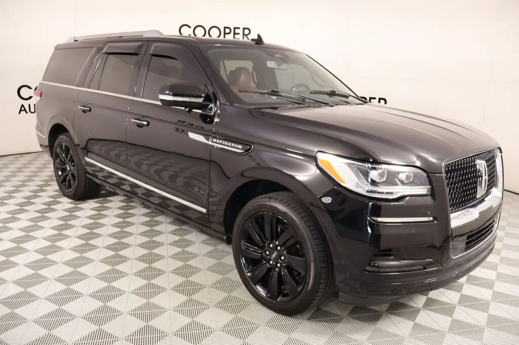 2022 Lincoln Navigator L Reserve