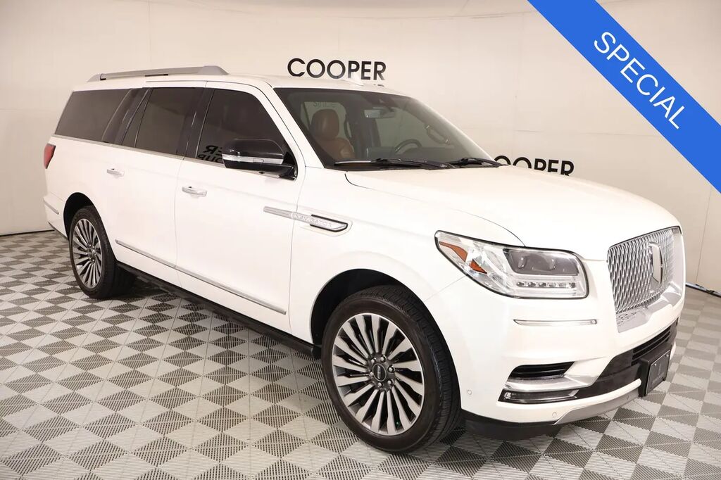 2019 Lincoln Navigator L Reserve — photo 1 of 13