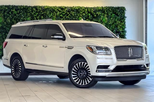 2019 Lincoln Navigator L Reserve — photo 1 of 1