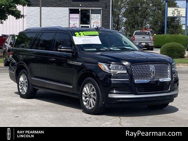 2022 Lincoln Navigator L Standard