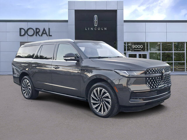 2025 Lincoln Navigator L Black Label — photo 1 of 2