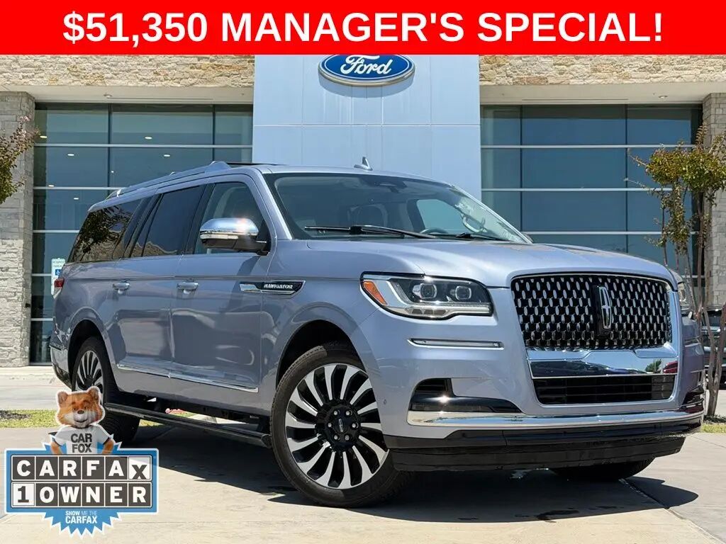 2023 Lincoln Navigator L Black Label — photo 1 of 13