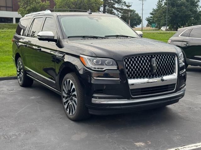 2023 Lincoln Navigator L Black Label