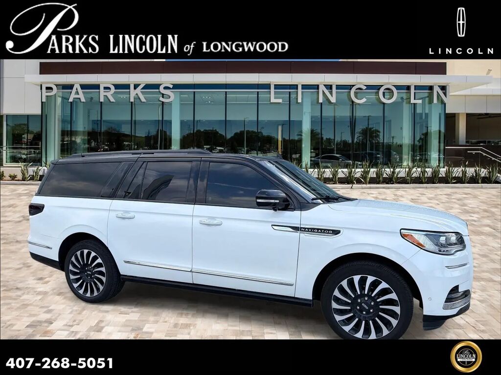2023 Lincoln Navigator L Black Label — photo 1 of 11