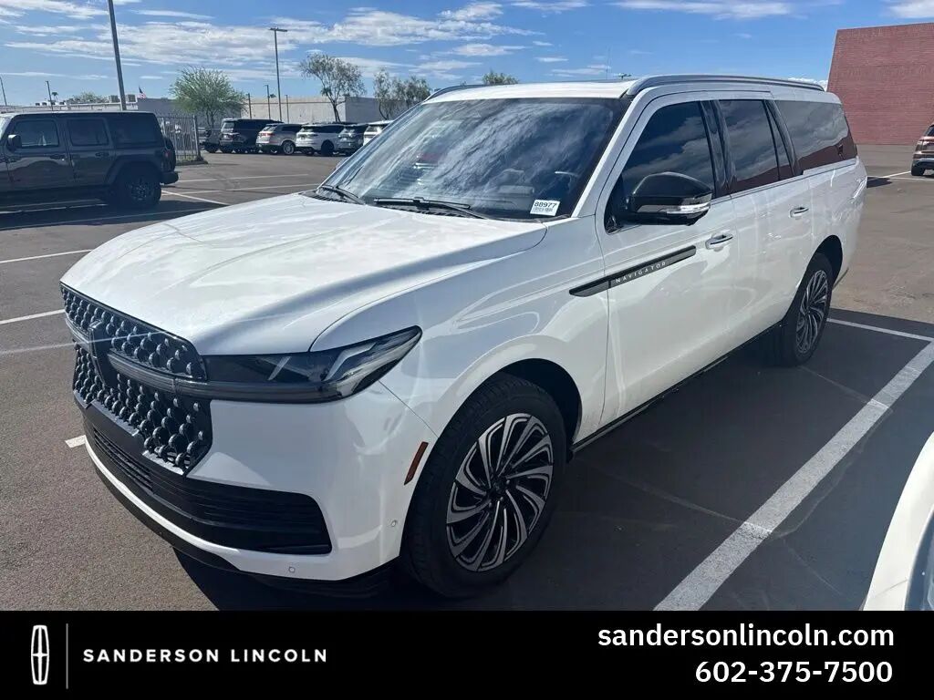 2025 Lincoln Navigator L Black Label — photo 1 of 13