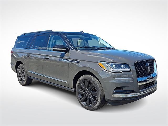 2024 Lincoln Navigator L Black Label — photo 1 of 13