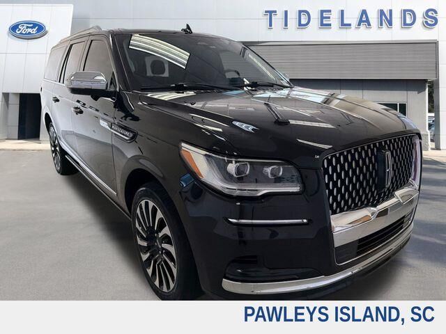 2023 Lincoln Navigator L Black Label — photo 1 of 1
