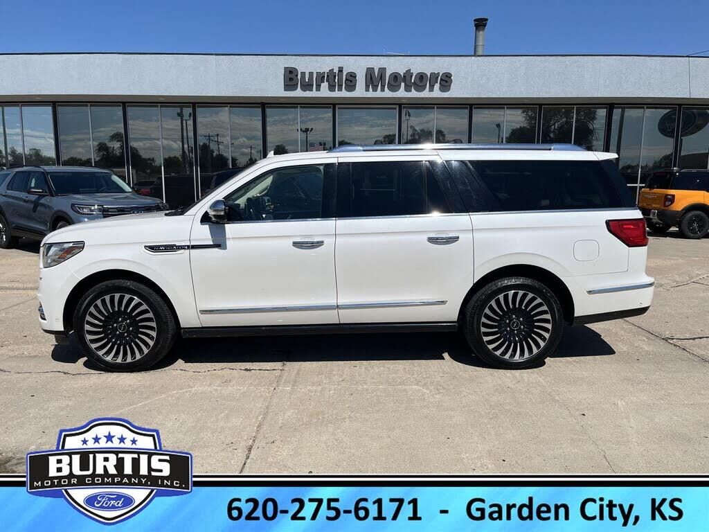 2019 Lincoln Navigator L Black Label — photo 1 of 1