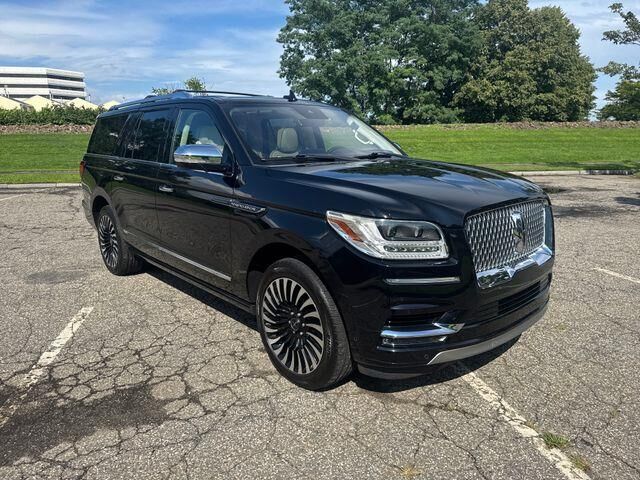 2019 Lincoln Navigator L Black Label