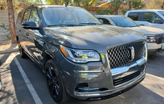 2022 Lincoln Navigator L Black Label