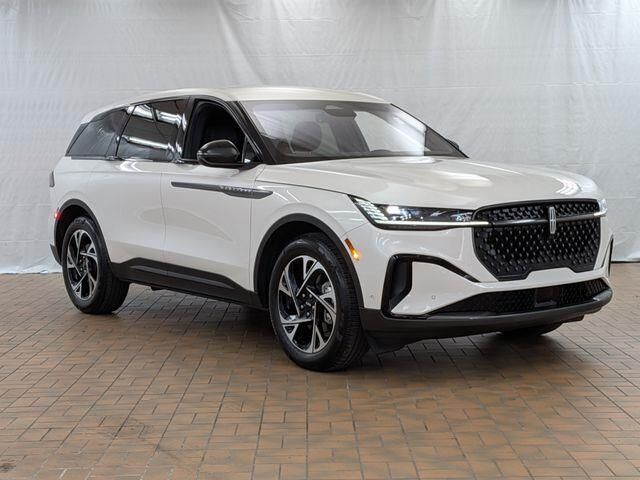 2024 Lincoln Nautilus Hybrid Premiere