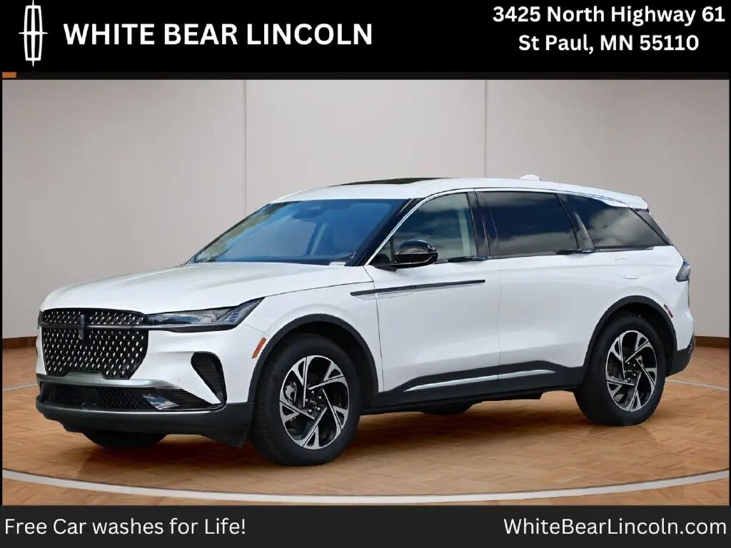 2025 Lincoln Nautilus Hybrid Premiere — photo 1 of 13