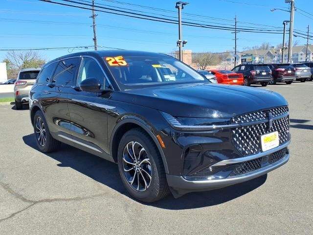 2025 Lincoln Nautilus Hybrid Premiere