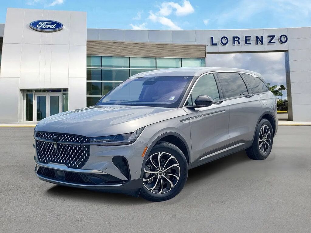 2024 Lincoln Nautilus Premiere — photo 1 of 13