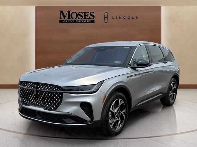 2025 Lincoln Nautilus Premiere — photo 1 of 13