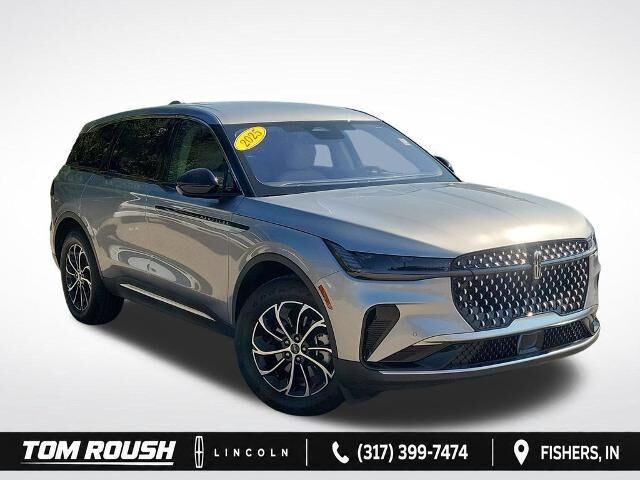 2025 Lincoln Nautilus Premiere — photo 1 of 13