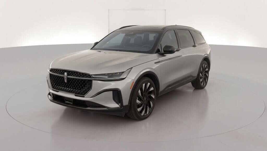 2025 Lincoln Nautilus Premiere — photo 1 of 1