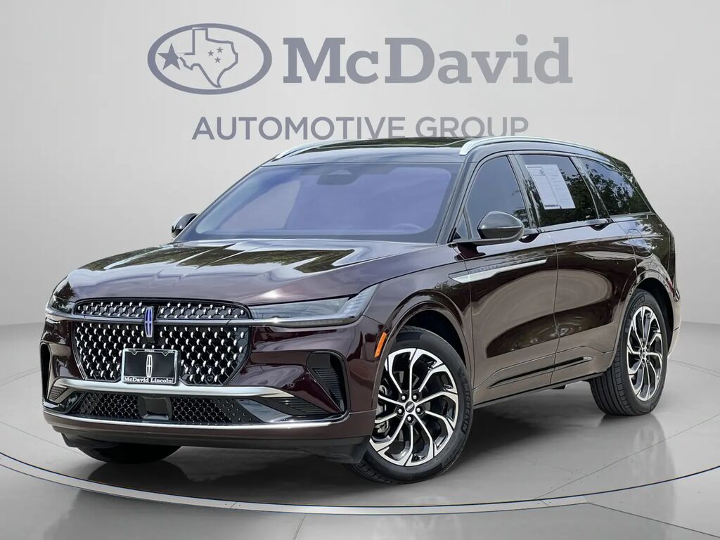 2025 Lincoln Nautilus Hybrid Reserve — photo 1 of 12