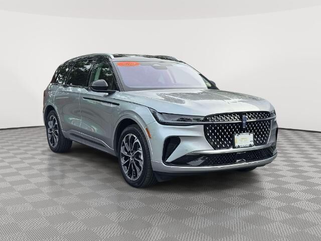 2025 Lincoln Nautilus Hybrid Reserve