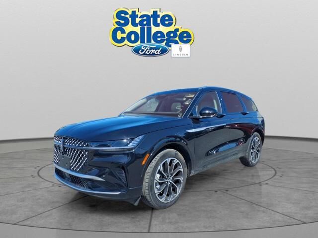 2025 Lincoln Nautilus Hybrid Reserve — photo 1 of 13