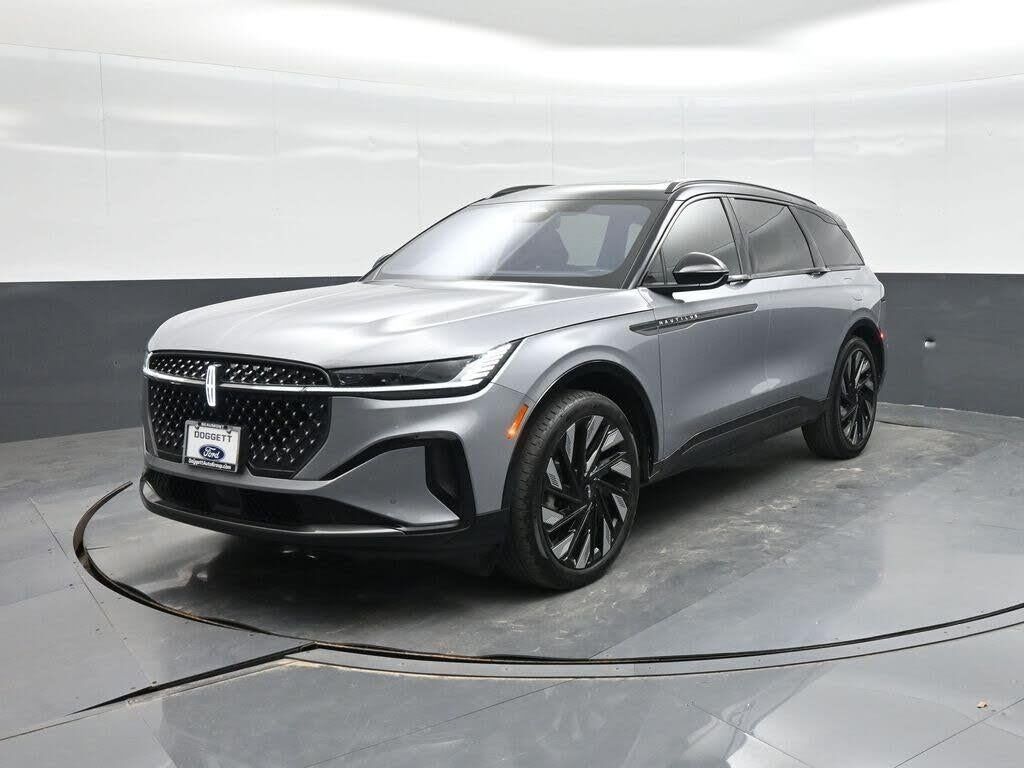 2025 Lincoln Nautilus Hybrid Reserve