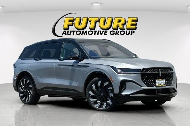 2025 Lincoln Nautilus Hybrid Reserve — photo 1 of 1