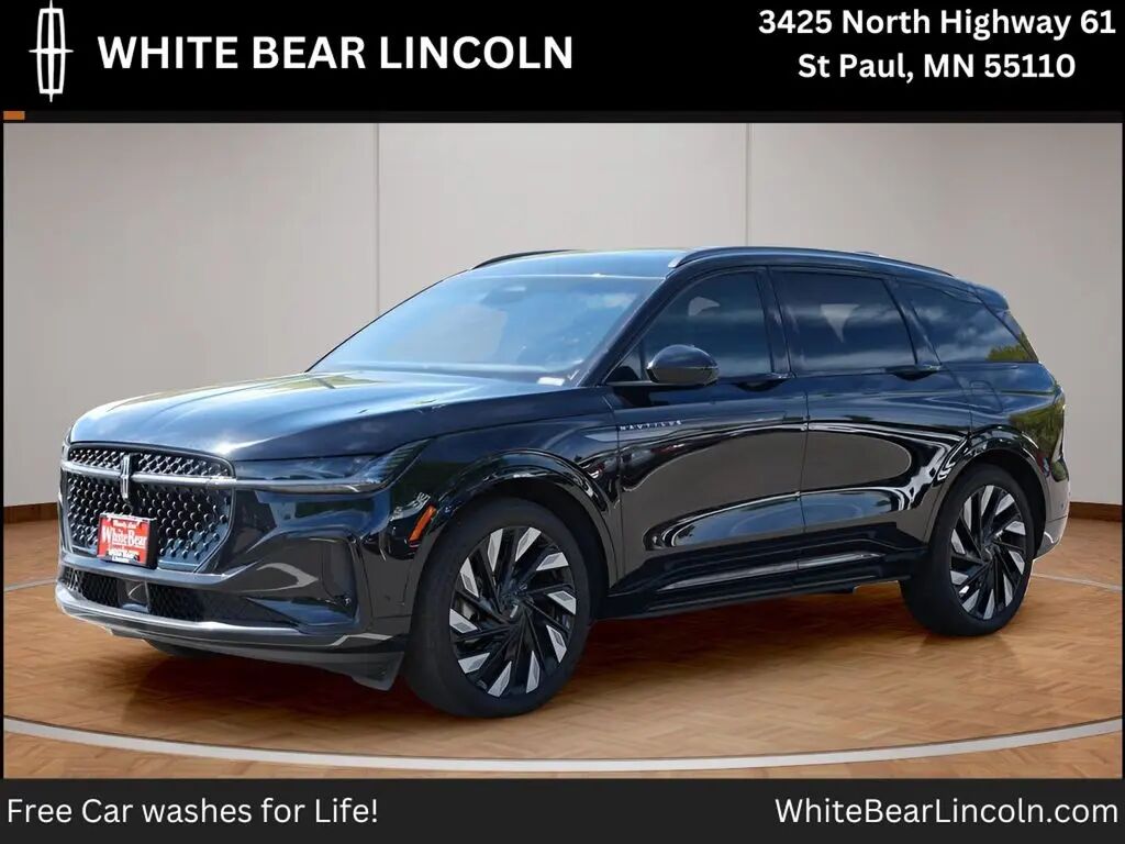 2024 Lincoln Nautilus Reserve — photo 1 of 13