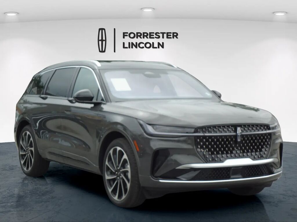 2025 Lincoln Nautilus Black Label — photo 1 of 13