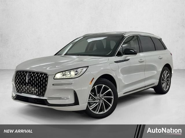 2024 Lincoln Corsair Grand Touring — photo 1 of 13