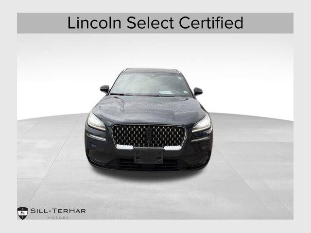 2022 Lincoln Corsair Grand Touring — photo 1 of 11