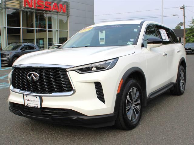 2025 INFINITI QX60 Pure