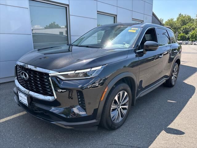 2025 INFINITI QX60 Pure