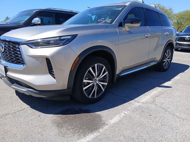 2025 INFINITI QX60 Sensory — photo 1 of 2
